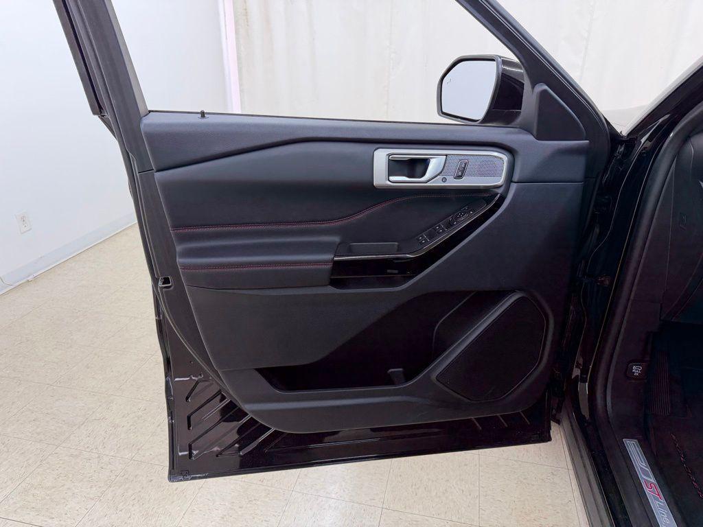 used 2024 Ford Explorer car, priced at $37,391