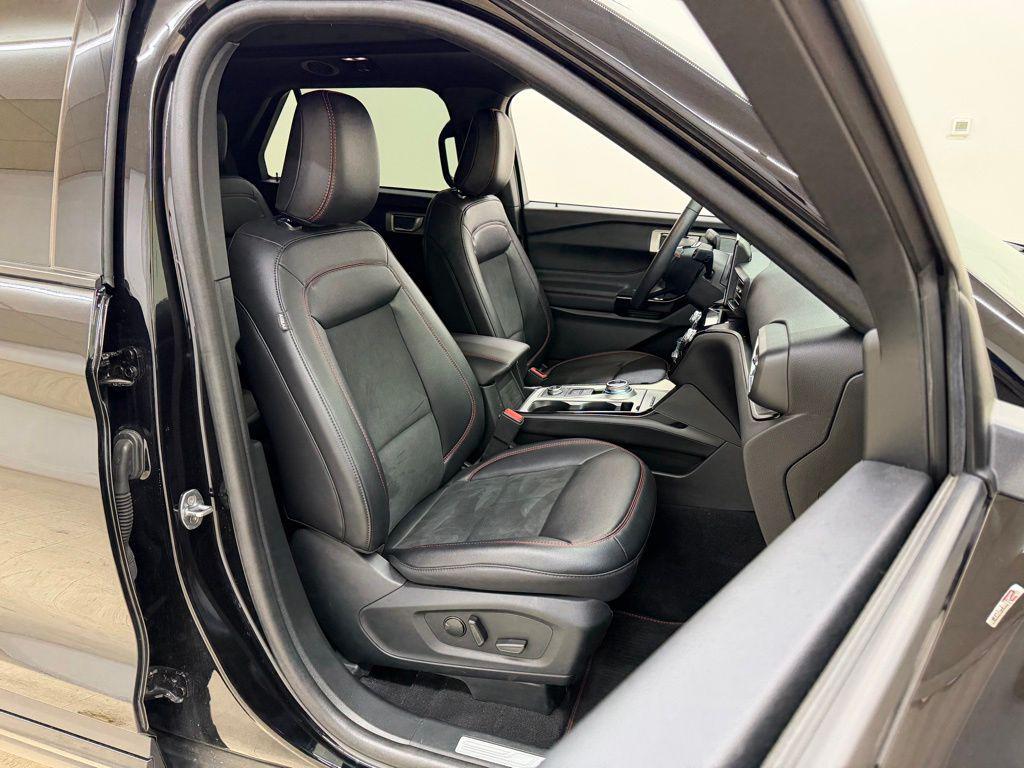 used 2024 Ford Explorer car, priced at $37,391