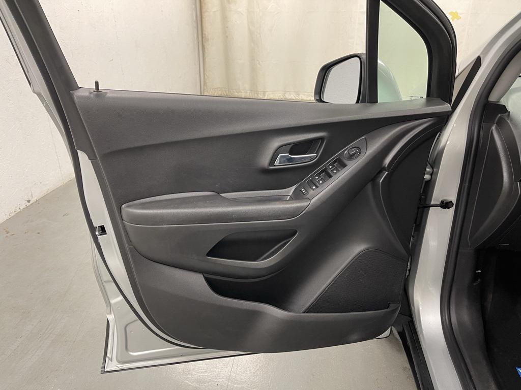 used 2021 Chevrolet Trax car, priced at $10,398