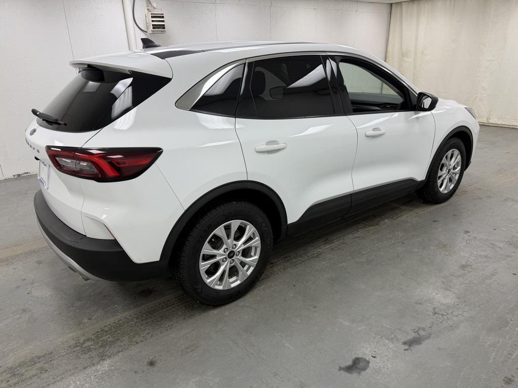 used 2023 Ford Escape car, priced at $14,999