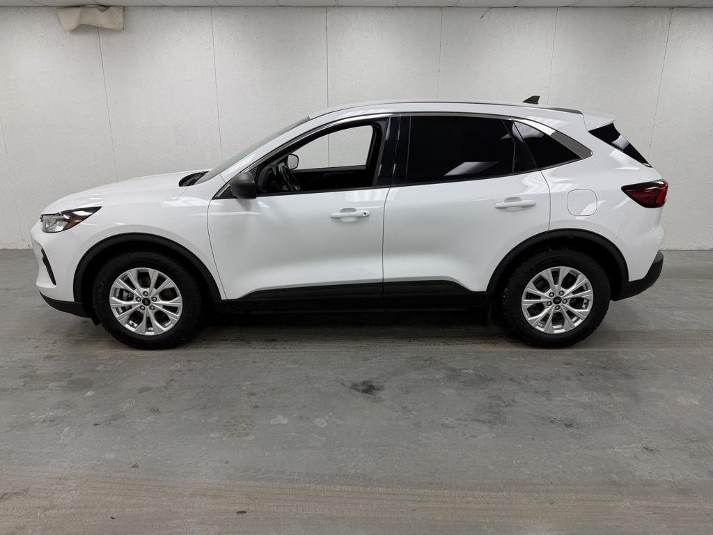 used 2023 Ford Escape car, priced at $14,999