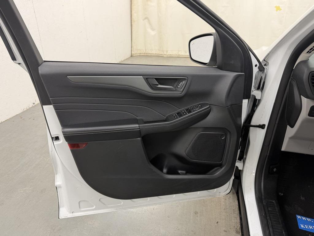 used 2023 Ford Escape car, priced at $14,999