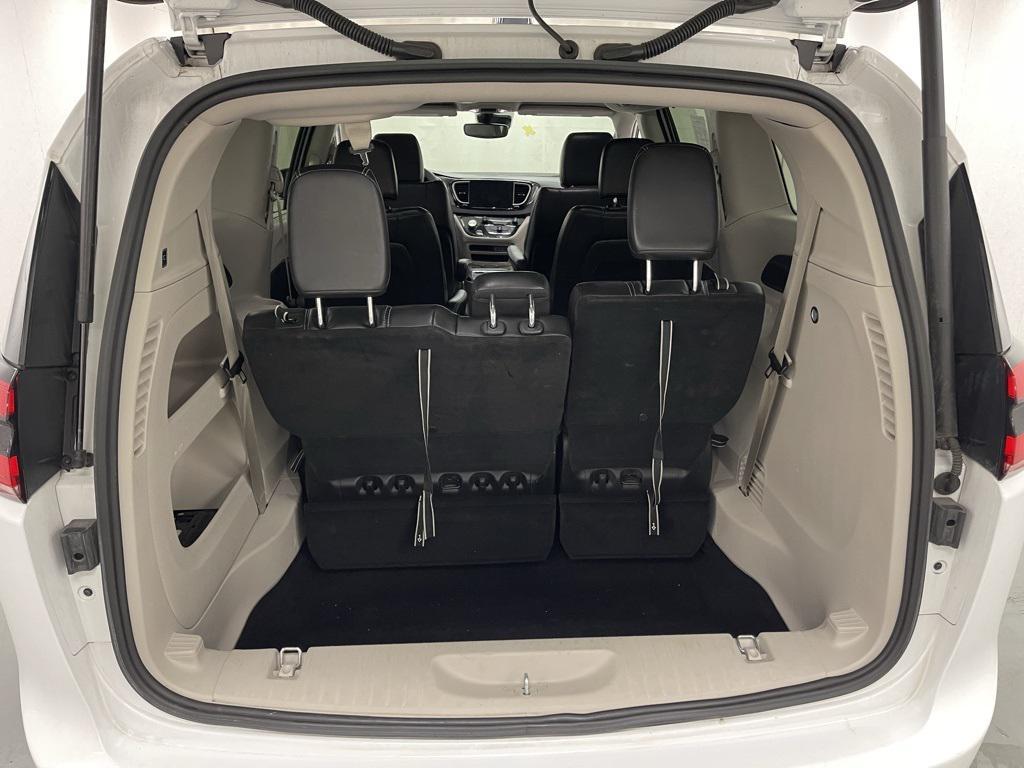 used 2024 Chrysler Pacifica car, priced at $25,586