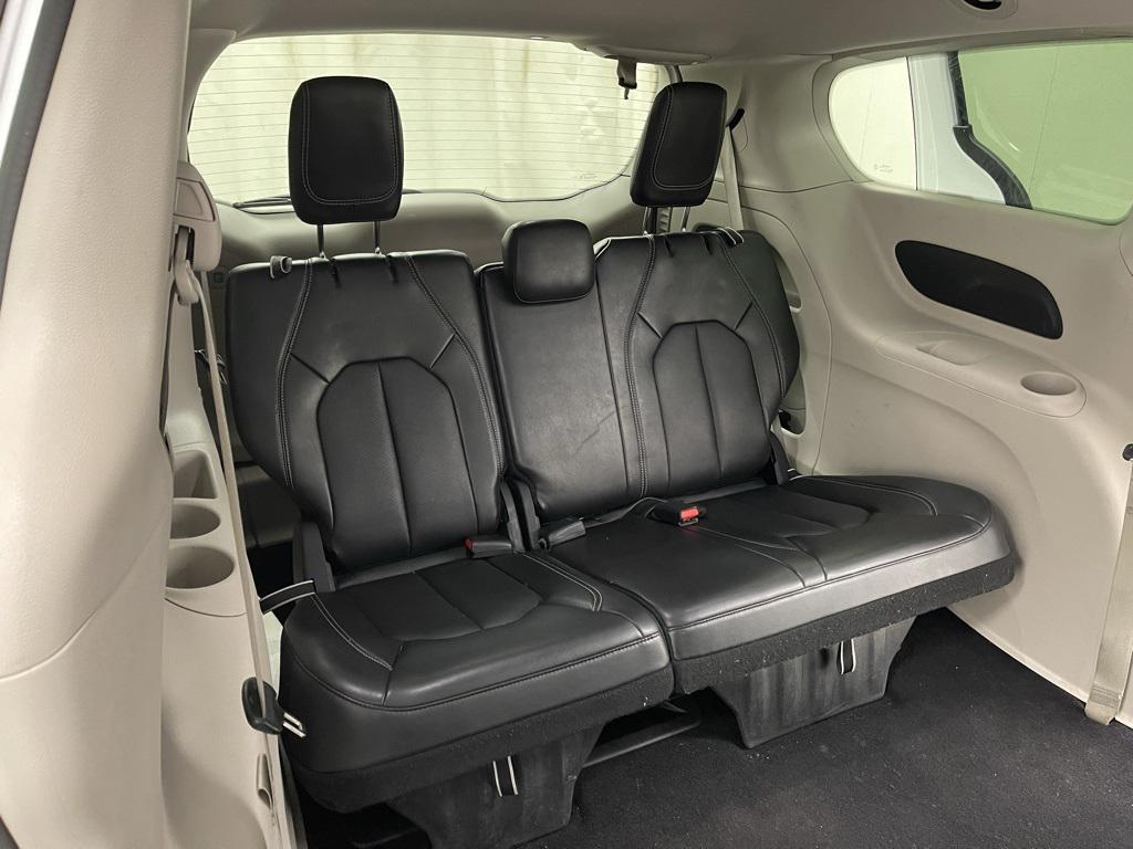 used 2024 Chrysler Pacifica car, priced at $25,586