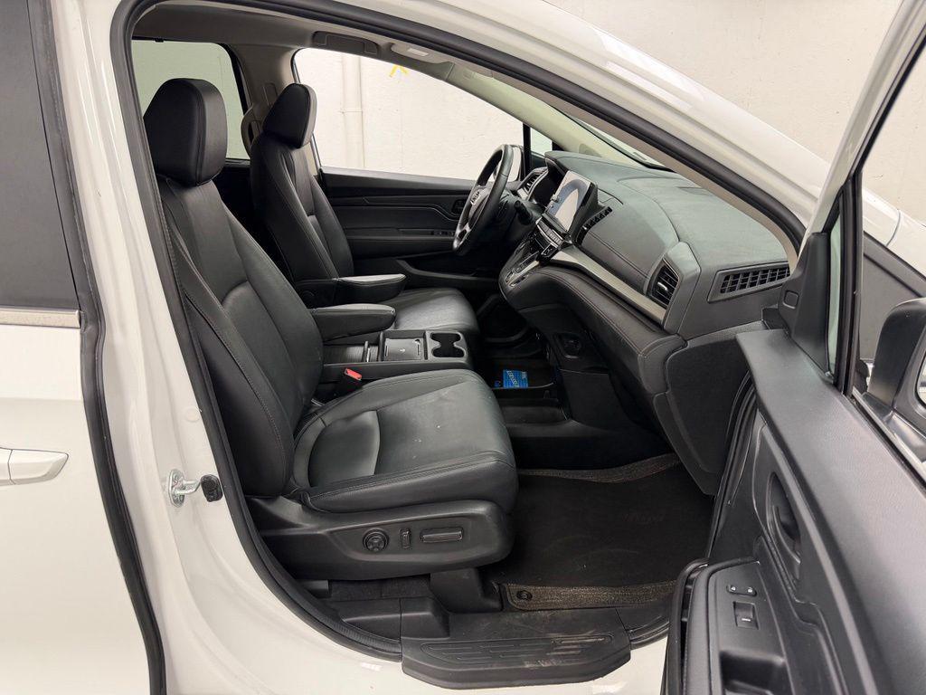 used 2025 Honda Odyssey car, priced at $35,351