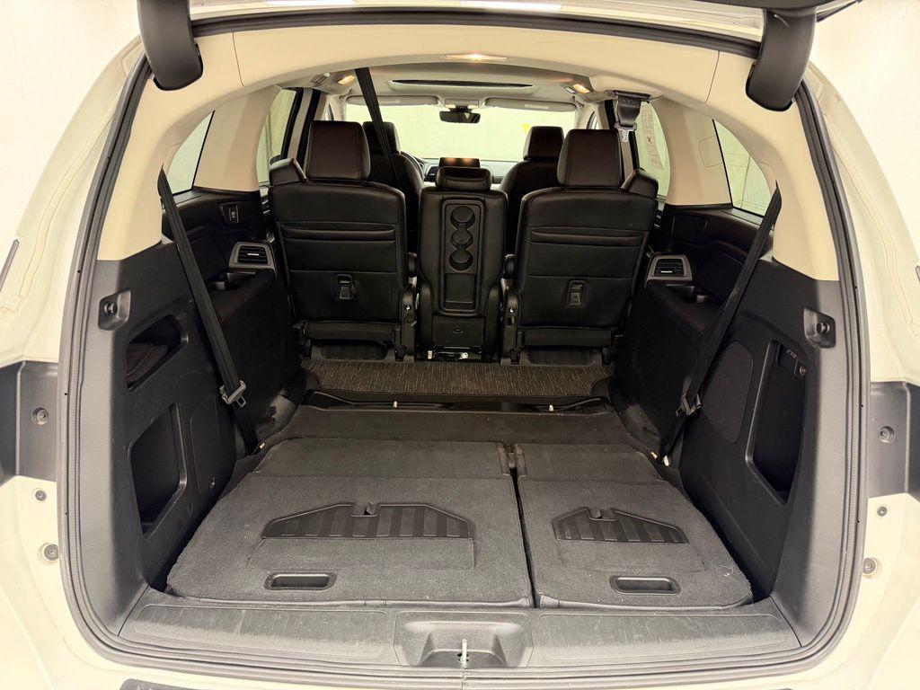 used 2025 Honda Odyssey car, priced at $35,351