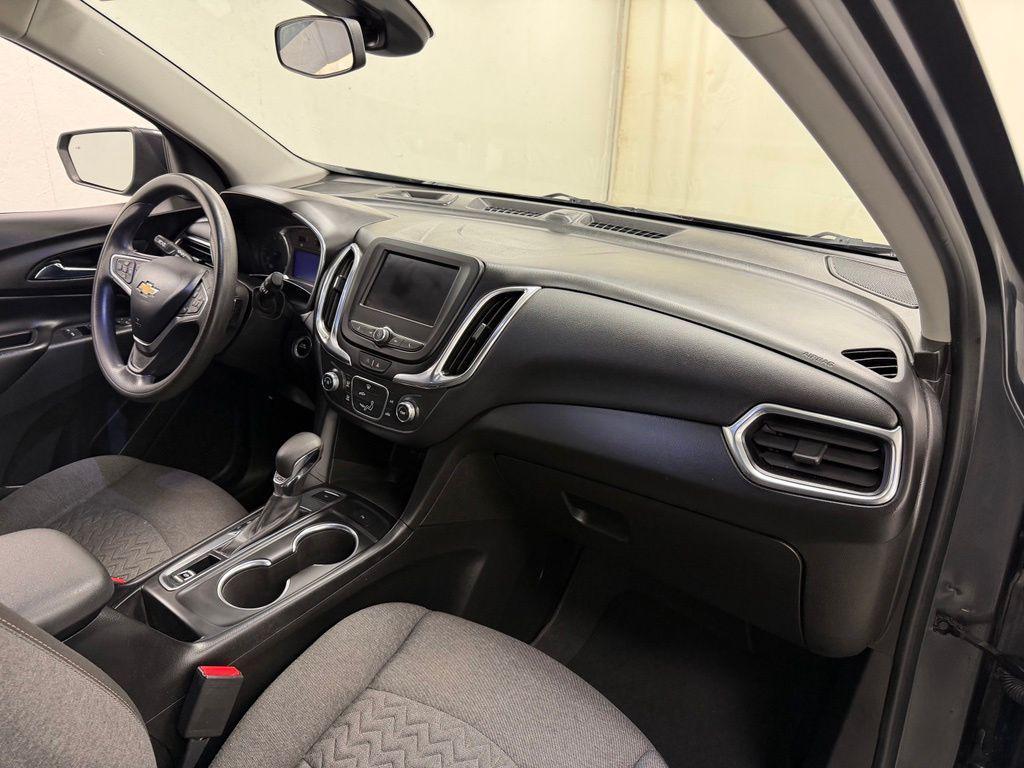 used 2022 Chevrolet Equinox car, priced at $15,384