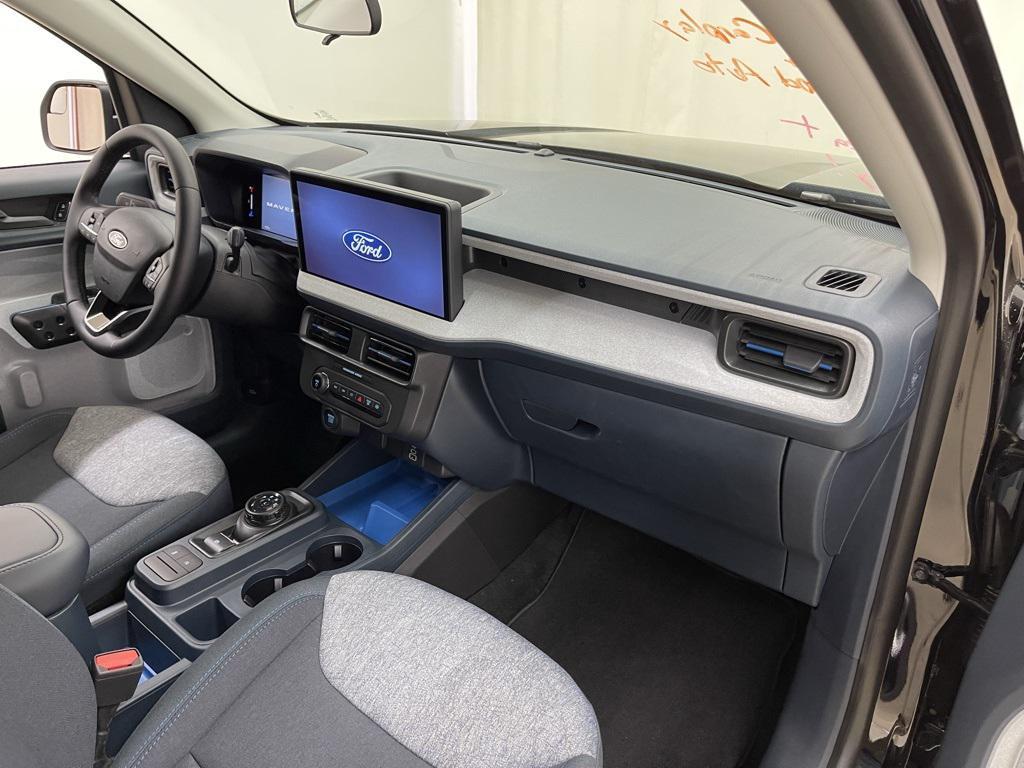 new 2025 Ford Maverick car, priced at $33,571