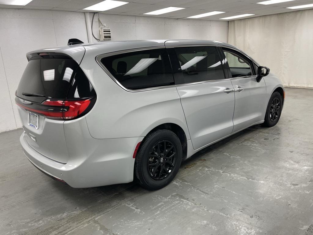 used 2024 Chrysler Pacifica car, priced at $25,920