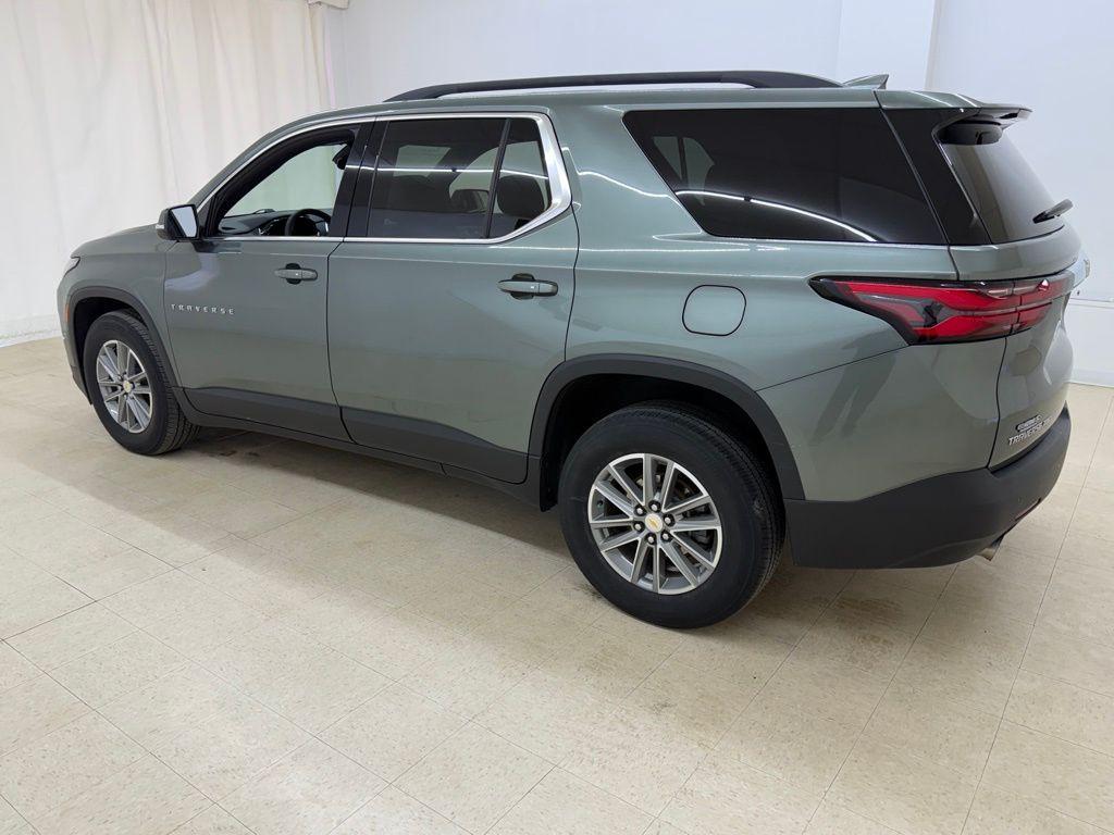 used 2022 Chevrolet Traverse car, priced at $22,465