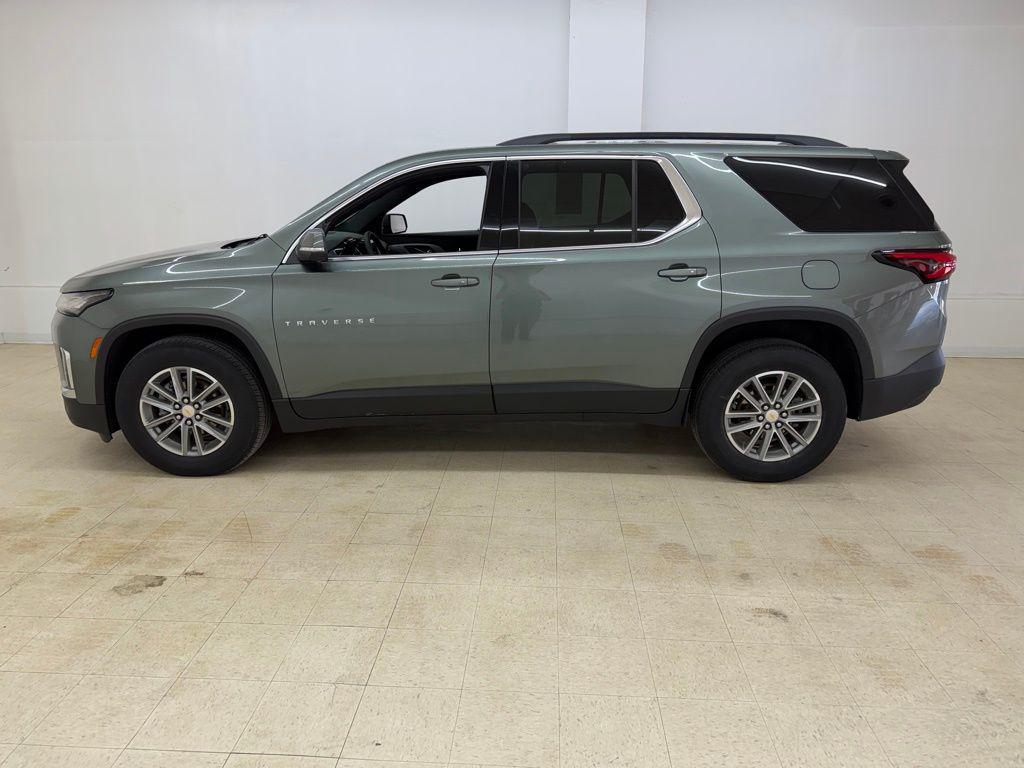 used 2022 Chevrolet Traverse car, priced at $22,465