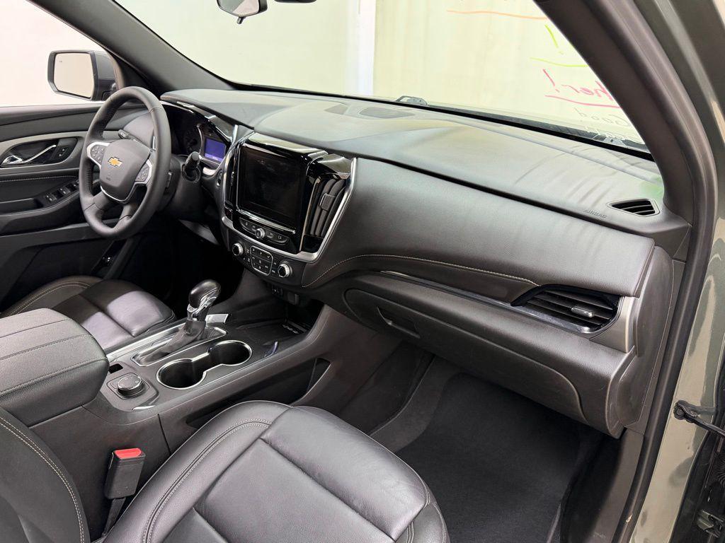 used 2022 Chevrolet Traverse car, priced at $22,465