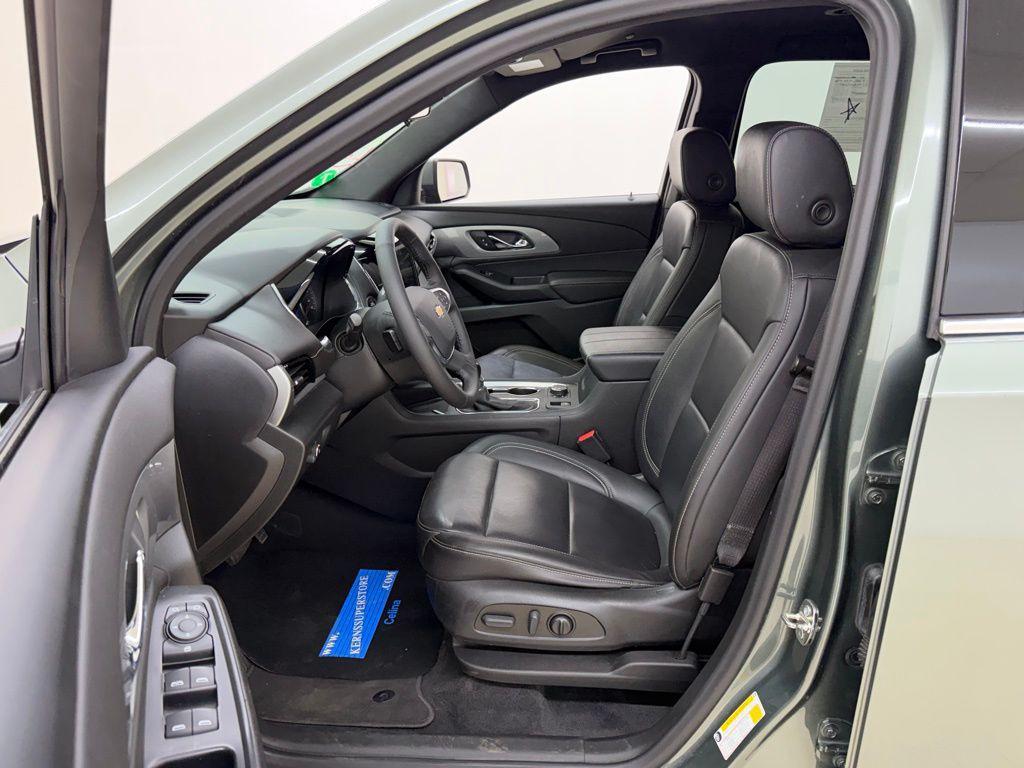 used 2022 Chevrolet Traverse car, priced at $22,465