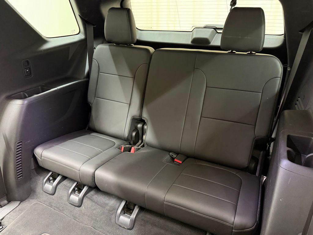 used 2022 Chevrolet Traverse car, priced at $22,465