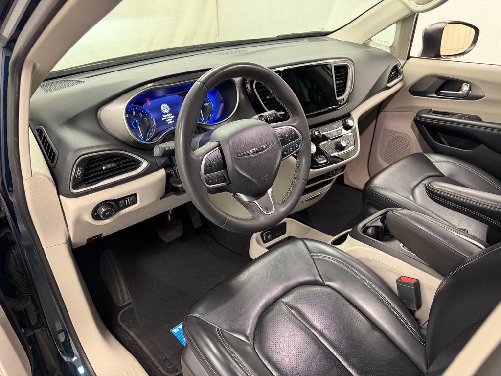 used 2023 Chrysler Pacifica car, priced at $22,221