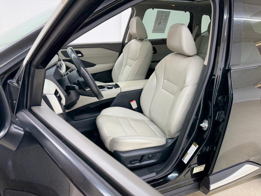 used 2023 Nissan Rogue car, priced at $21,992