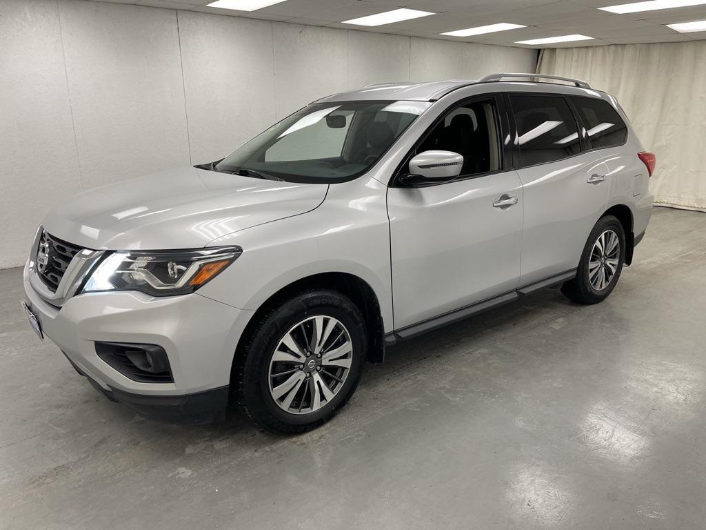 used 2020 Nissan Pathfinder car, priced at $18,288