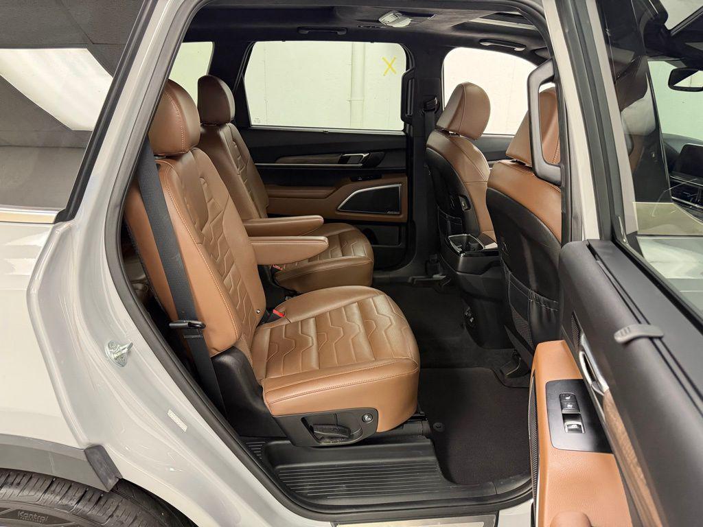 used 2022 Kia Telluride car, priced at $27,998