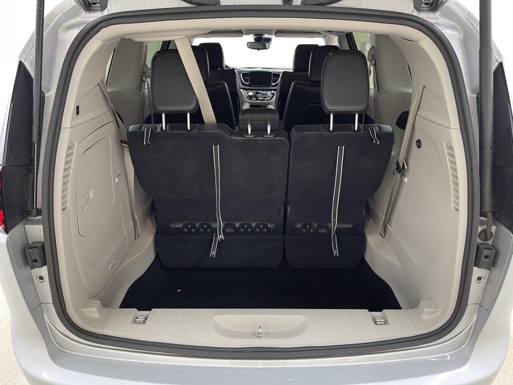 used 2024 Chrysler Pacifica Hybrid car, priced at $21,777