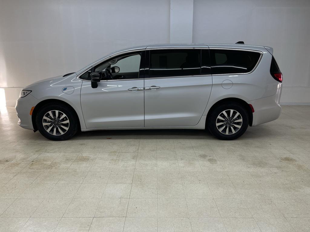 used 2024 Chrysler Pacifica Hybrid car, priced at $21,777