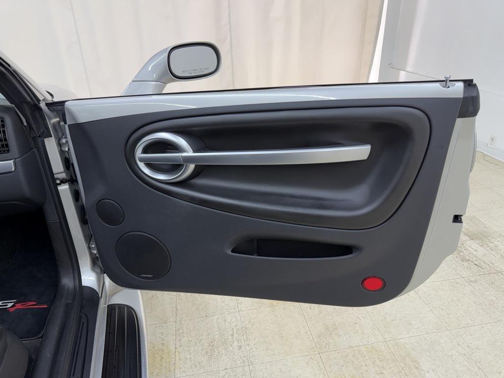 used 2004 Chevrolet SSR car, priced at $19,999