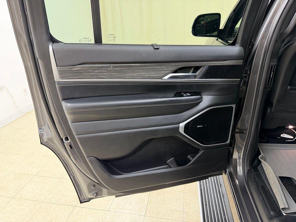 used 2022 Jeep Wagoneer car, priced at $40,781