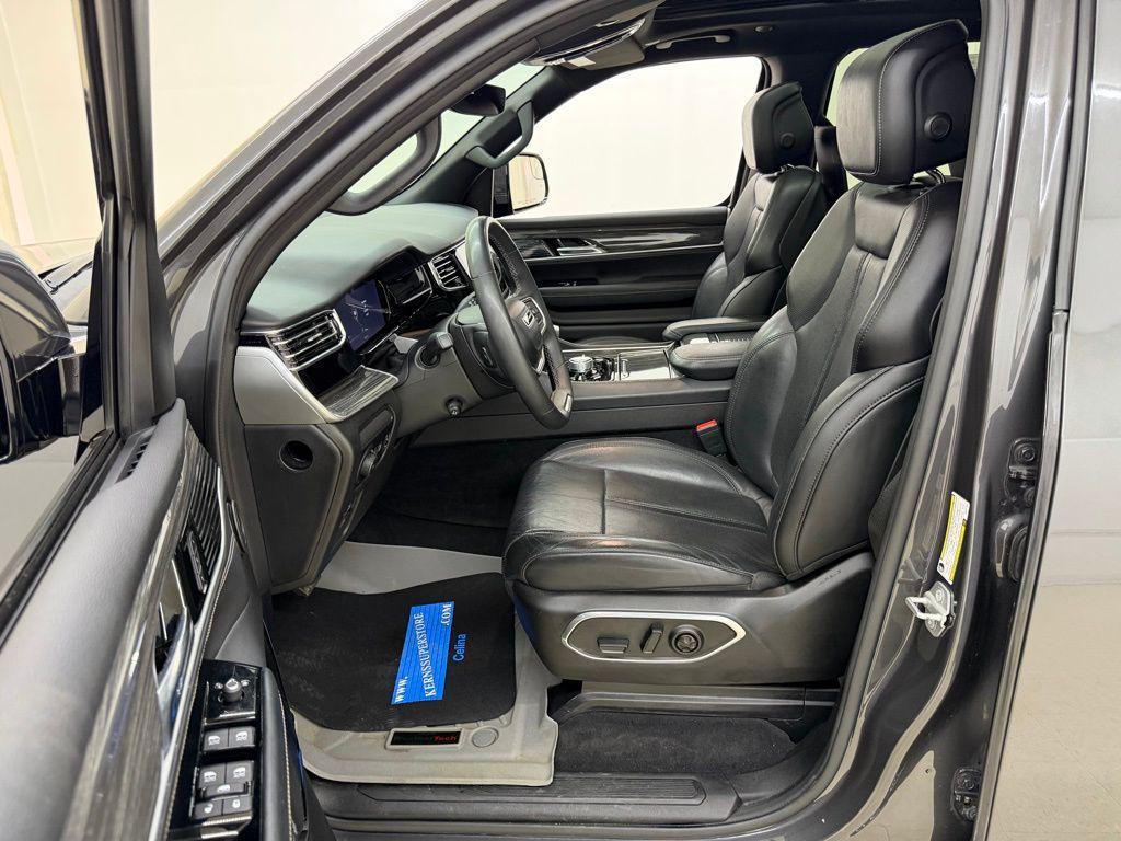 used 2022 Jeep Wagoneer car, priced at $40,781