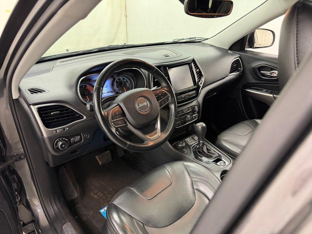 used 2019 Jeep Cherokee car, priced at $16,294