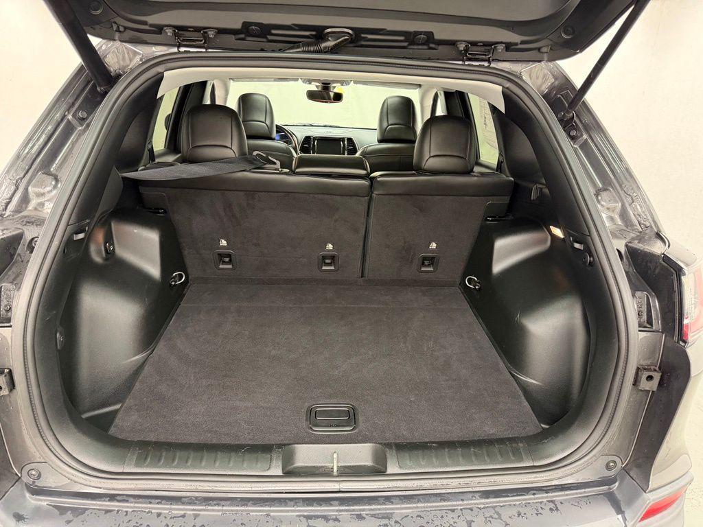 used 2019 Jeep Cherokee car, priced at $16,294