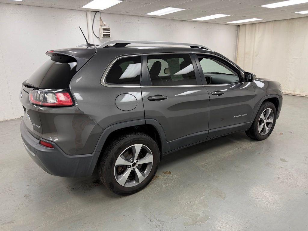 used 2019 Jeep Cherokee car, priced at $16,294