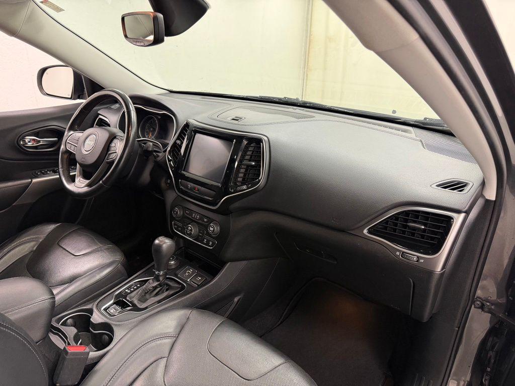 used 2019 Jeep Cherokee car, priced at $16,294