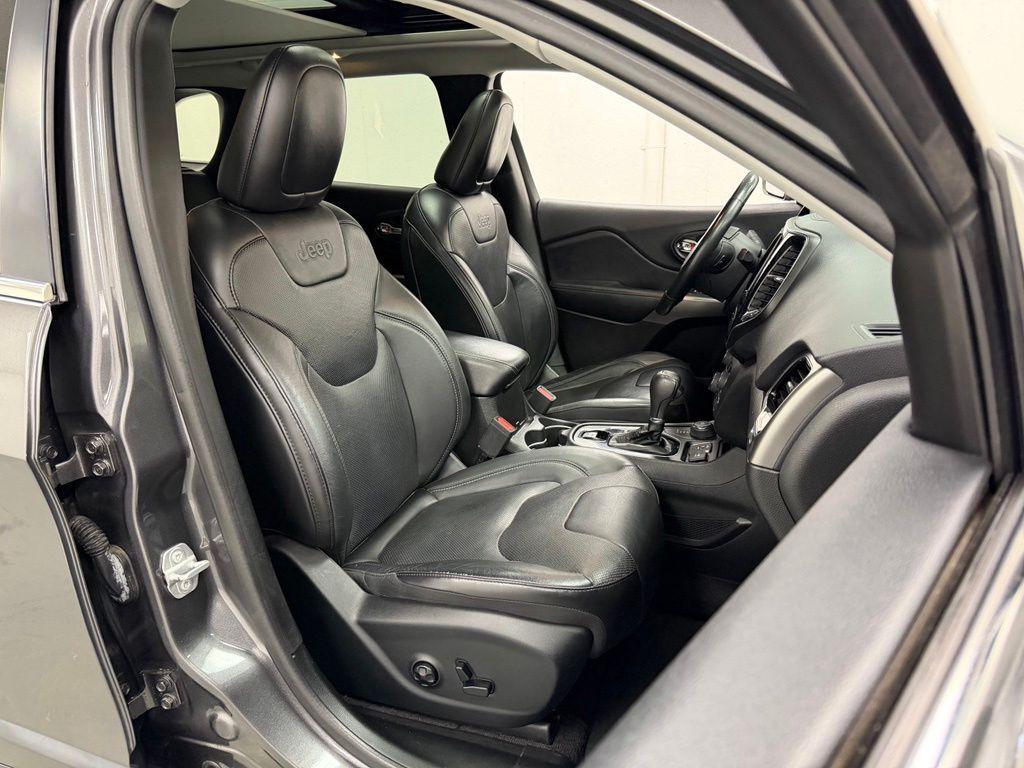 used 2019 Jeep Cherokee car, priced at $16,294