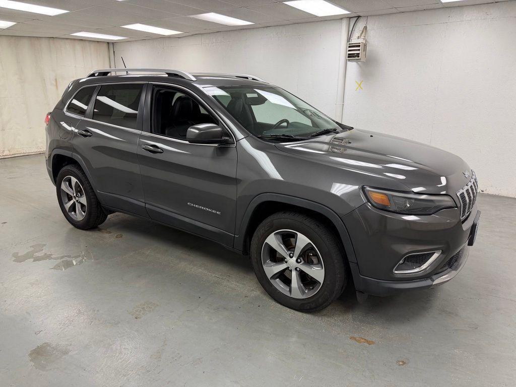 used 2019 Jeep Cherokee car, priced at $16,294