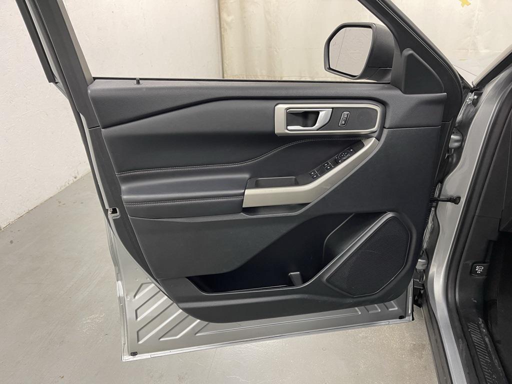 used 2023 Ford Explorer car, priced at $27,489
