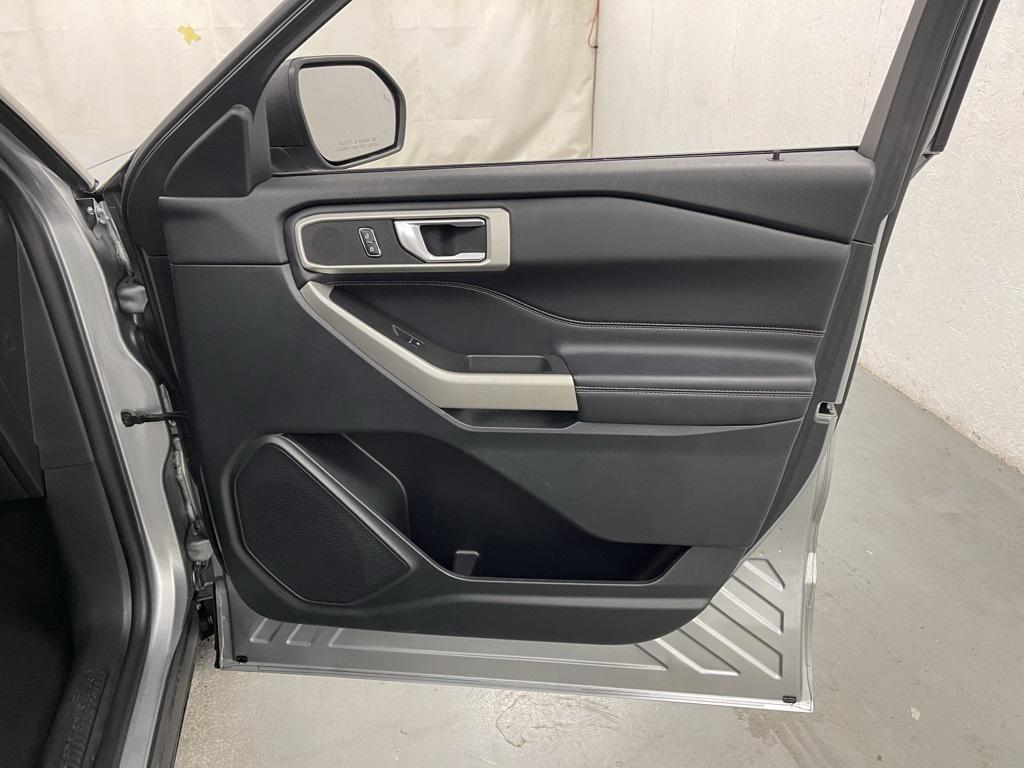 used 2023 Ford Explorer car, priced at $27,489