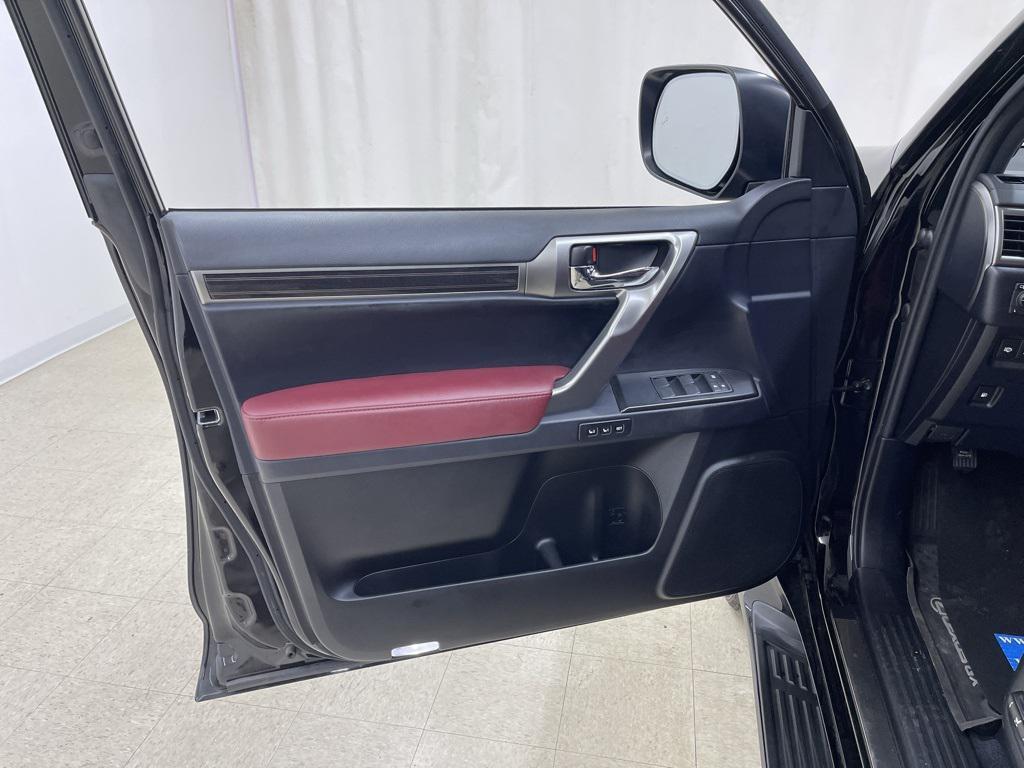 used 2022 Lexus GX 460 car, priced at $51,486