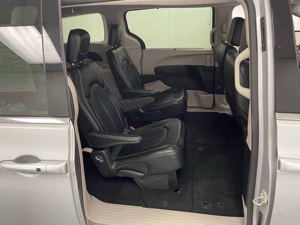 used 2024 Chrysler Pacifica car, priced at $24,881