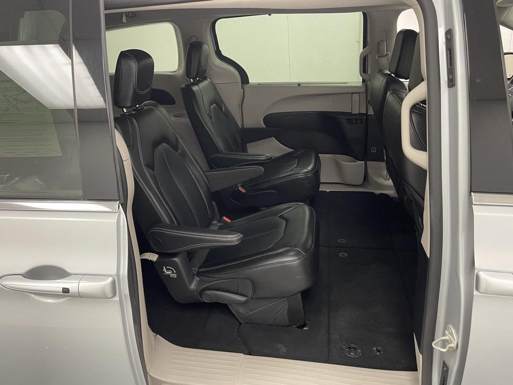 used 2024 Chrysler Pacifica car, priced at $25,721