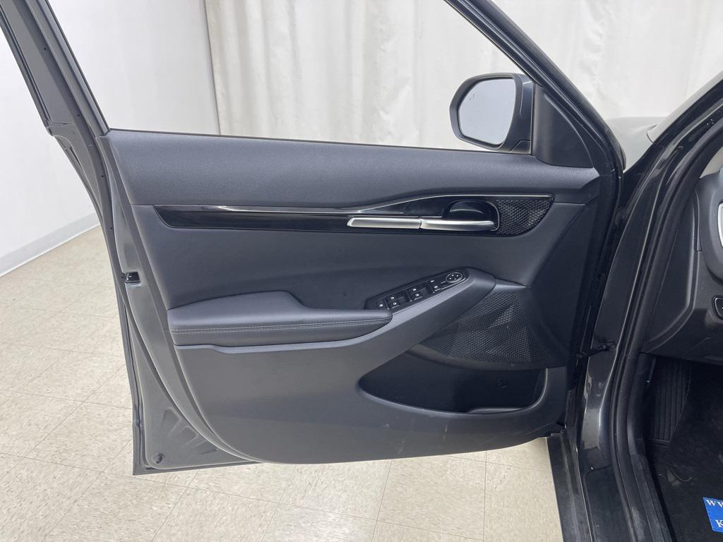 used 2023 Kia Seltos car, priced at $20,587