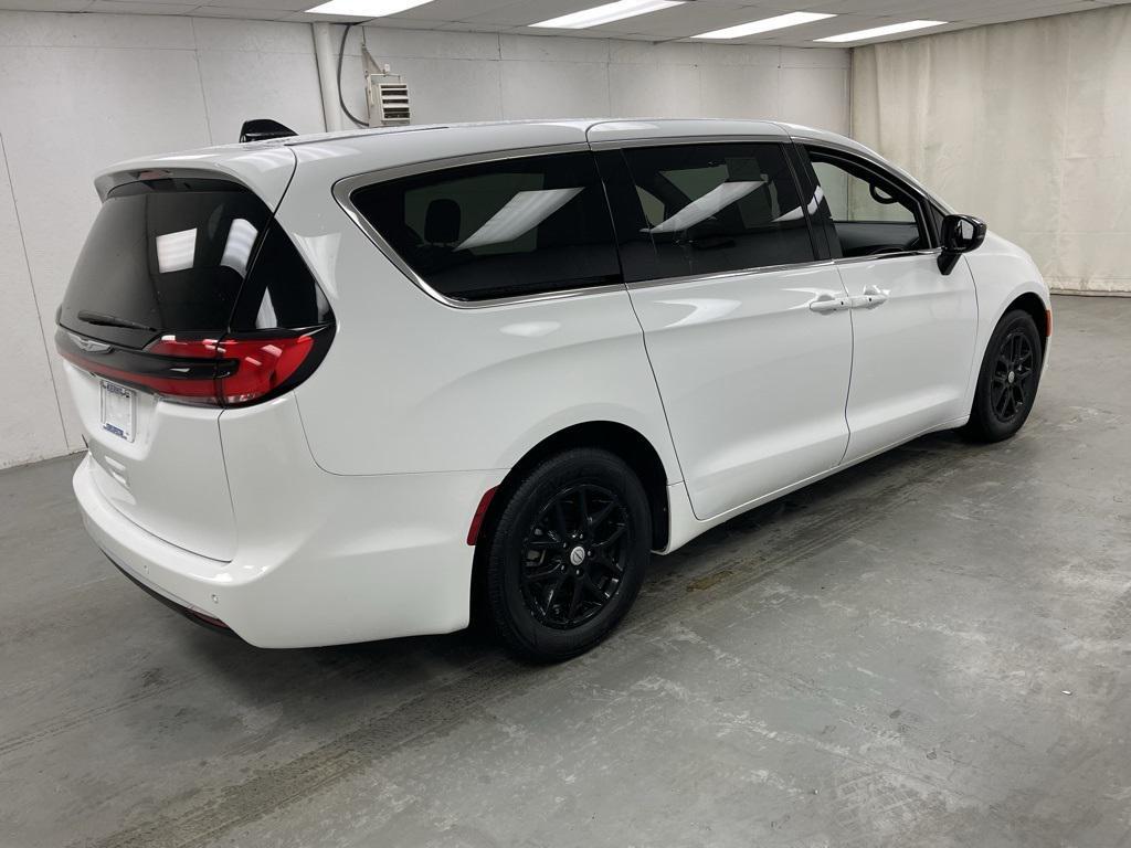 used 2025 Chrysler Pacifica car, priced at $27,921