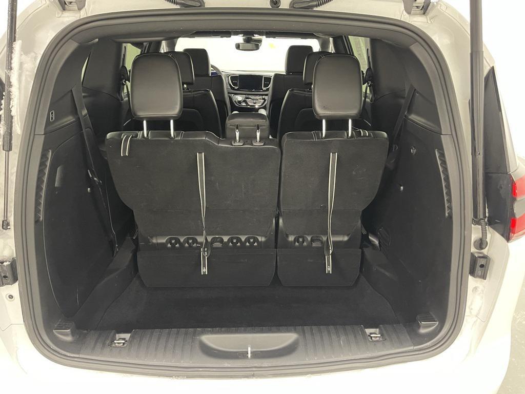 used 2025 Chrysler Pacifica car, priced at $27,921