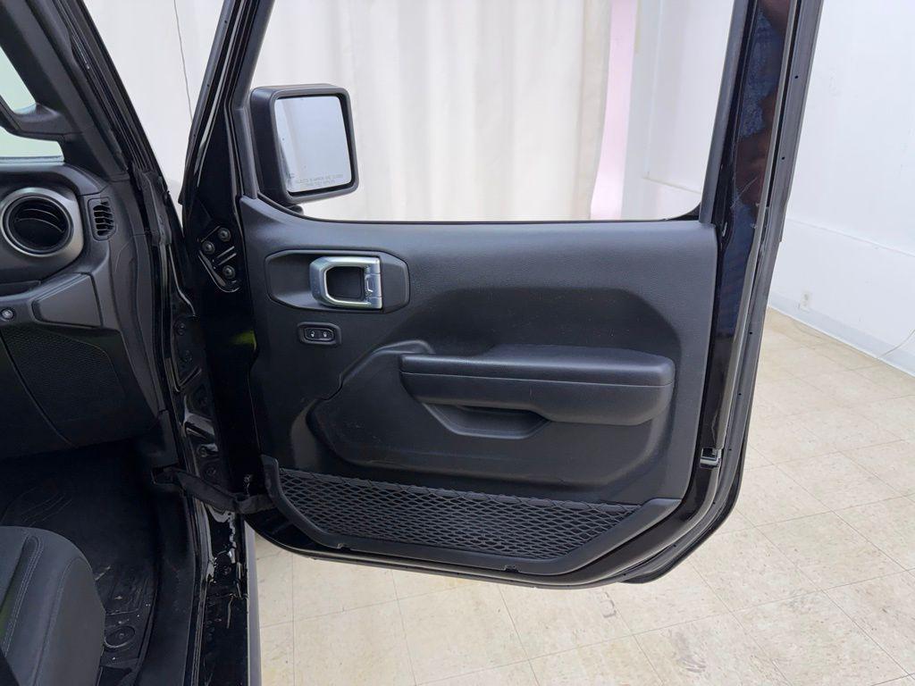 used 2021 Jeep Wrangler car, priced at $25,812