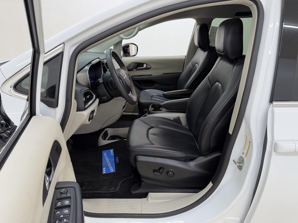 used 2024 Chrysler Pacifica car, priced at $24,865