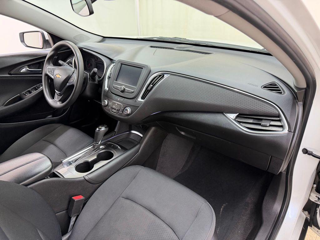 used 2017 Chevrolet Malibu car, priced at $13,489