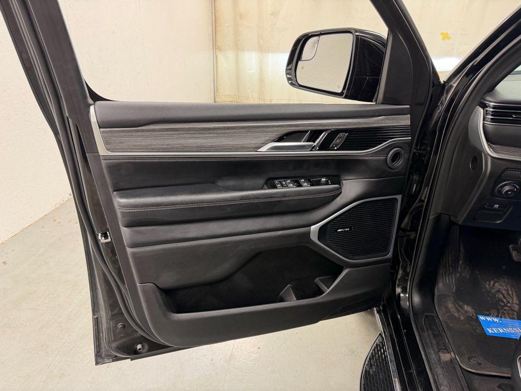 used 2024 Jeep Wagoneer L car, priced at $46,900