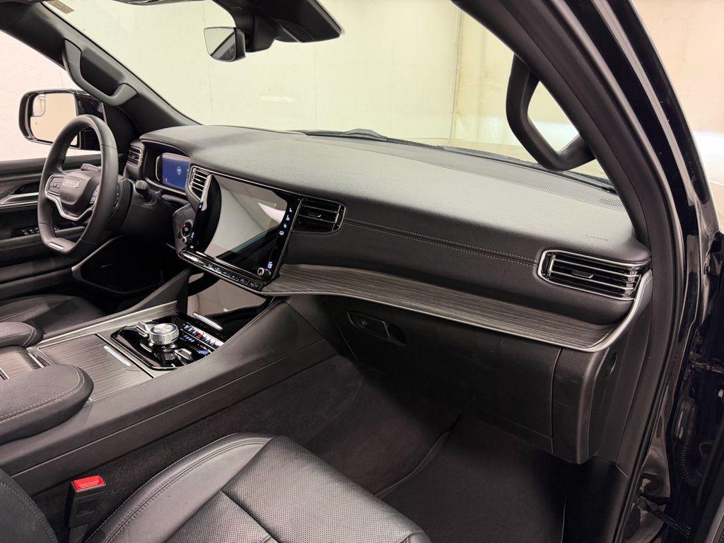 used 2024 Jeep Wagoneer L car, priced at $46,900