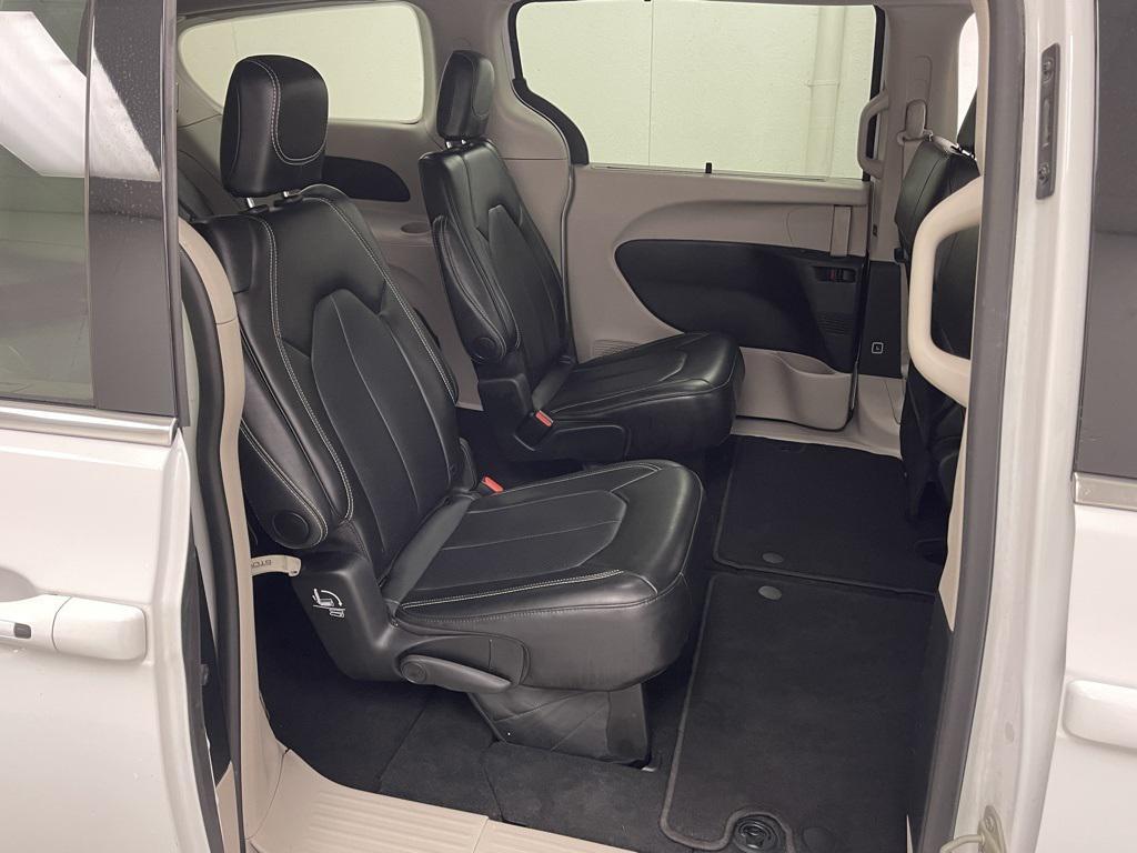 used 2024 Chrysler Pacifica car, priced at $25,648