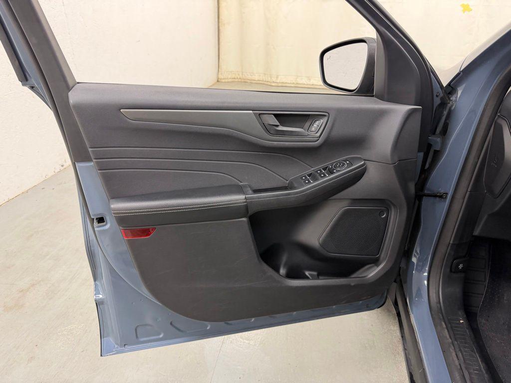used 2023 Ford Escape car, priced at $19,991
