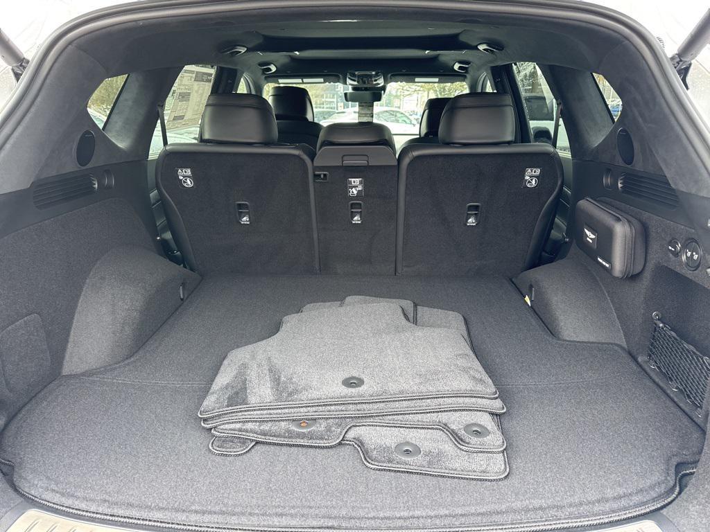 new 2026 Genesis GV80 car, priced at $86,535