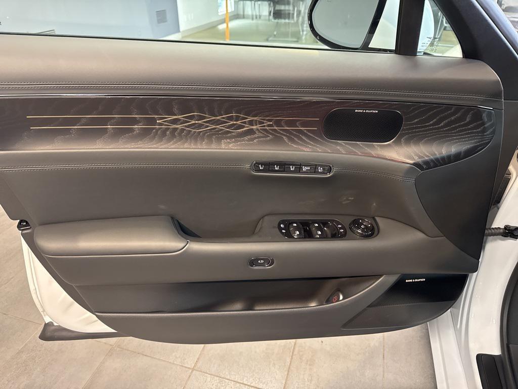 new 2026 Genesis G90 car, priced at $108,190